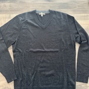 Smartwool Men's Black Heather V-Neck Sweater